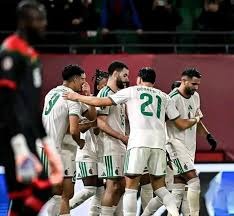 曼联上一次英超客场取胜还是3月对莱斯特城，之后取得2平7负