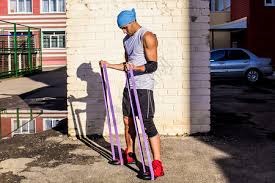 西甲第21轮焦点战：皇马凌晨4点开打，巴萨23：15开球