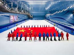 意乙巴里队客场0-5惨败，在返程航班上球迷与球员发生冲突