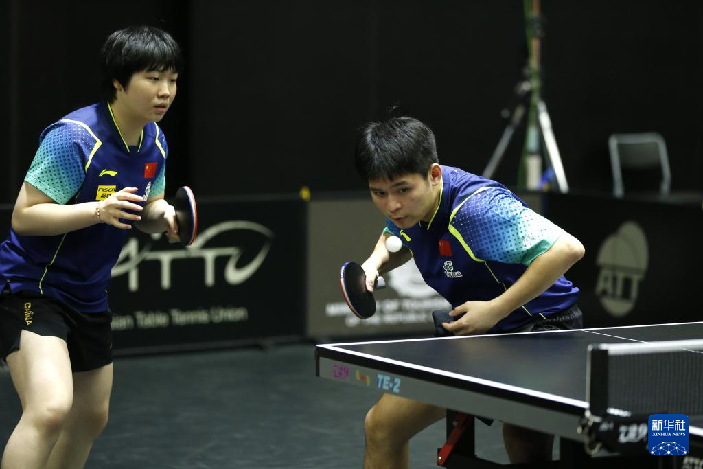 身体对抗上 身体对抗上