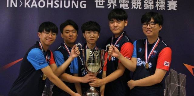 火箭重塑辉 火箭重塑辉